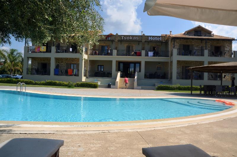 Tsokas Aparthotel Finikounta