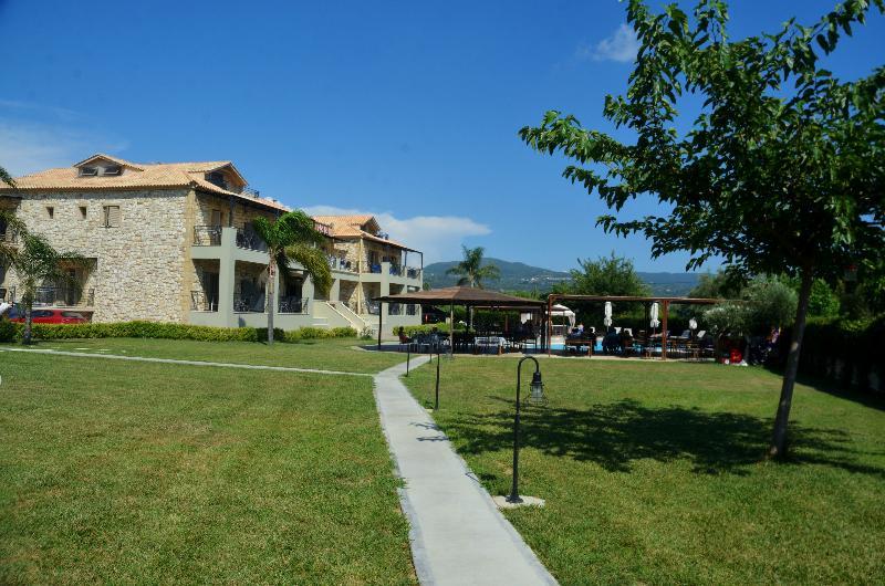 Tsokas Aparthotel