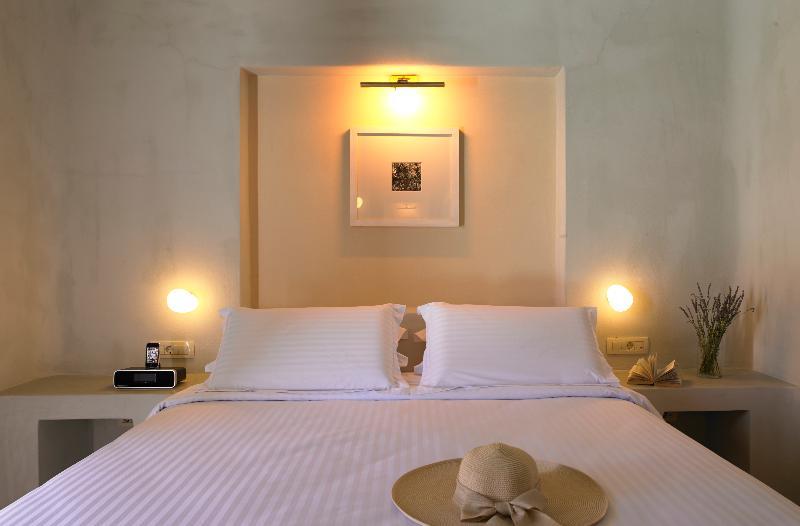 Santorini North Hotel 3*