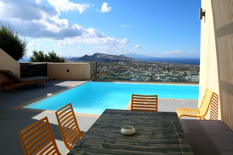 Hotel Santorini North 3*