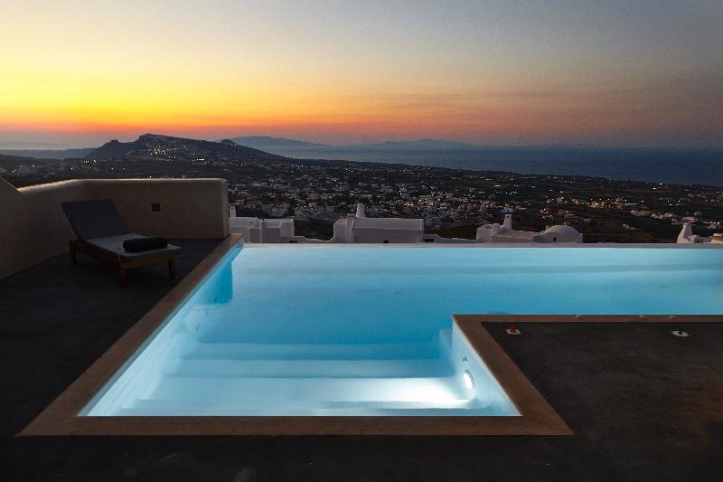 Santorini North Hotel