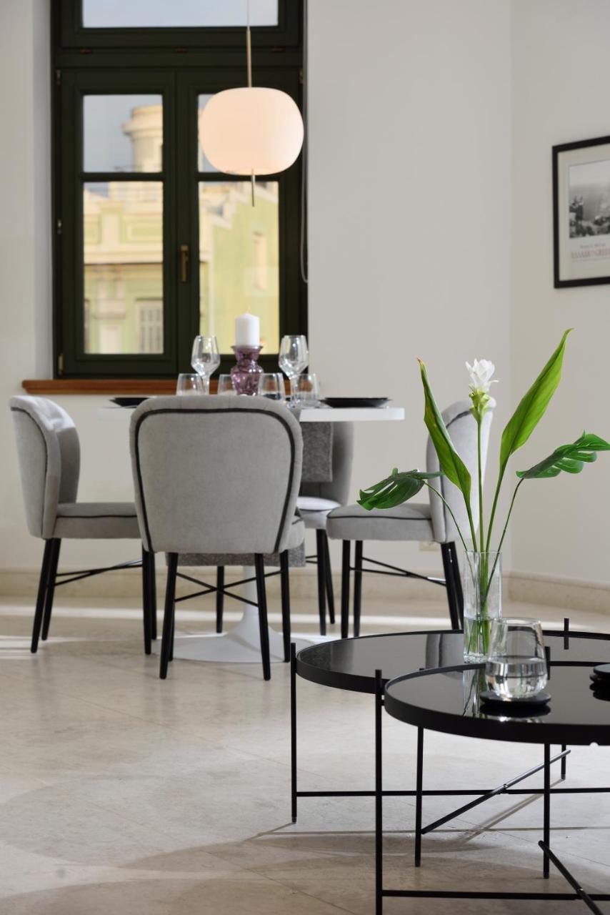 Thission Luxury Homes & By K&k *