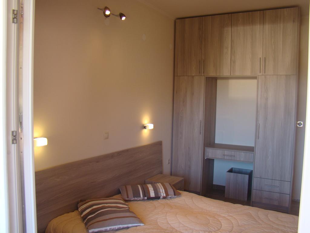 Apartment Eleftheria Vitalades