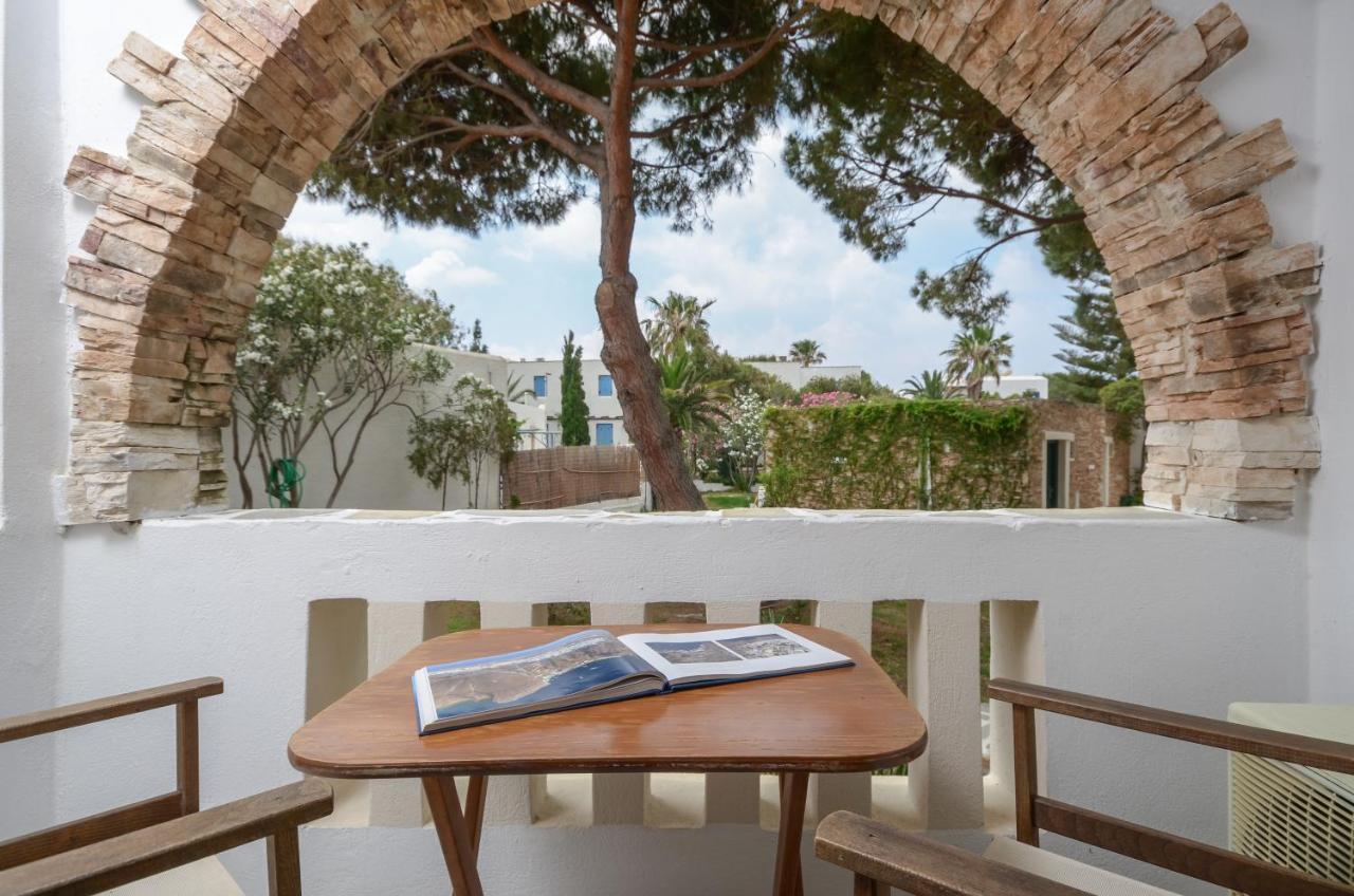 Naxos 2*
