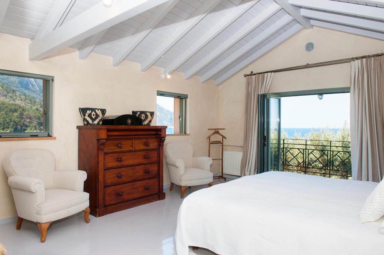Marnei Mare Villa Karlovassi