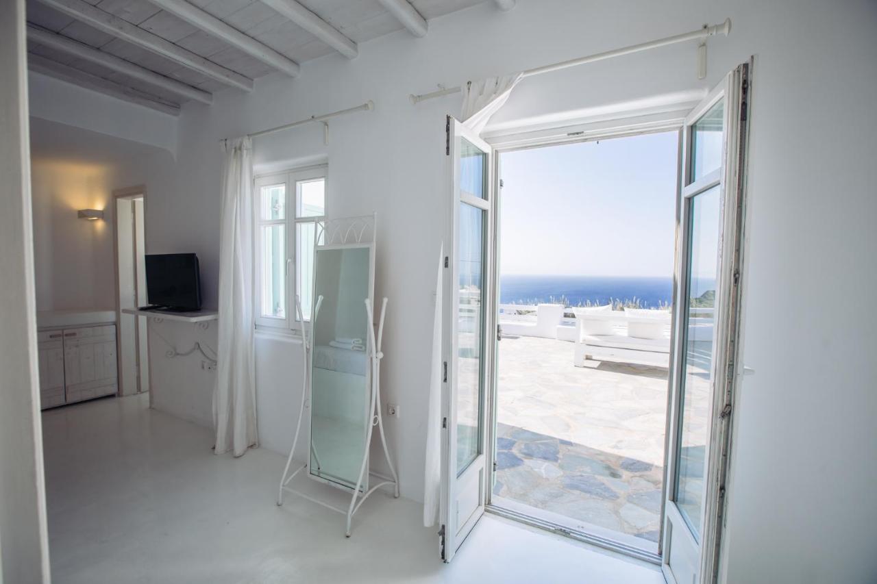 Mando Pool Villas W Sea Views - Five Bedrooms