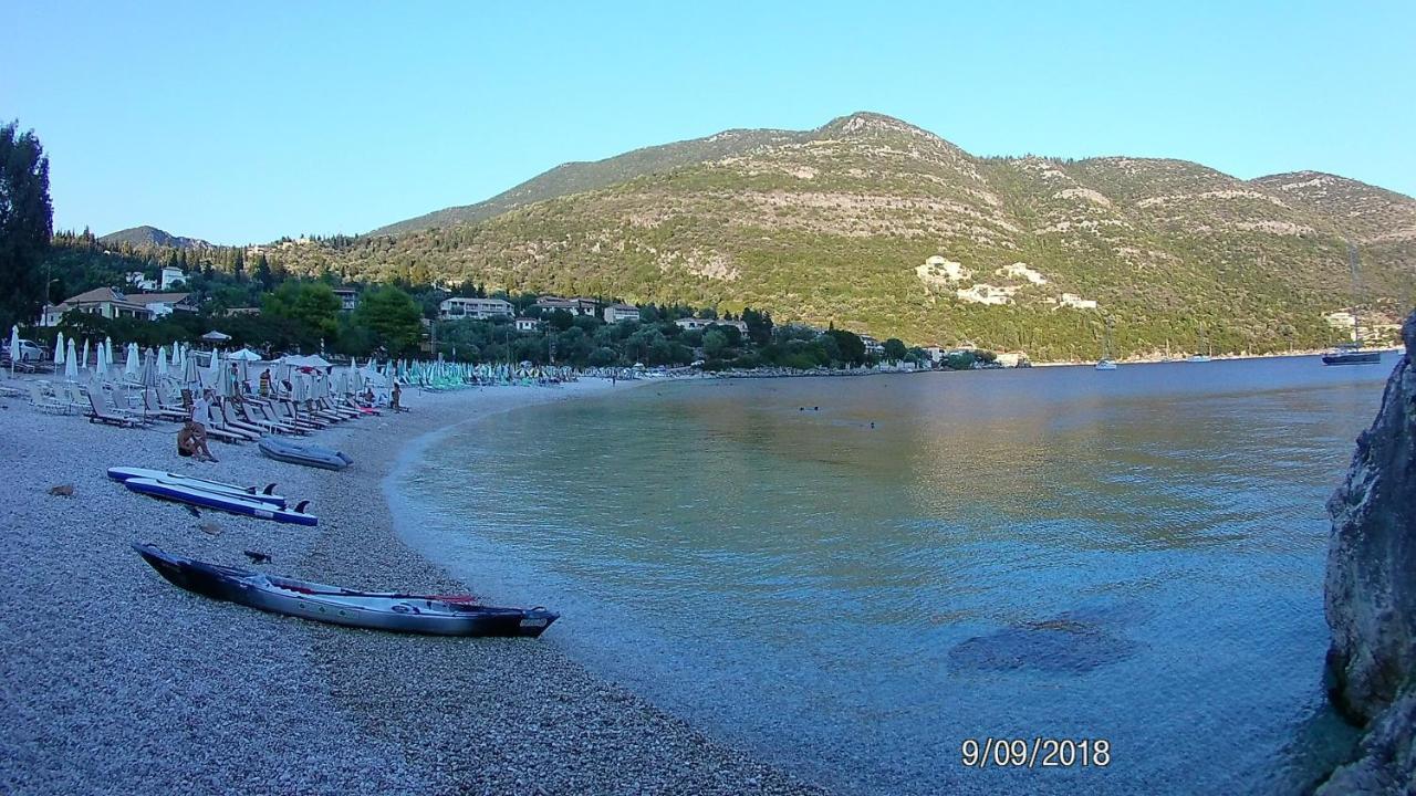 Ionio Sea Poros Mikros Gialos