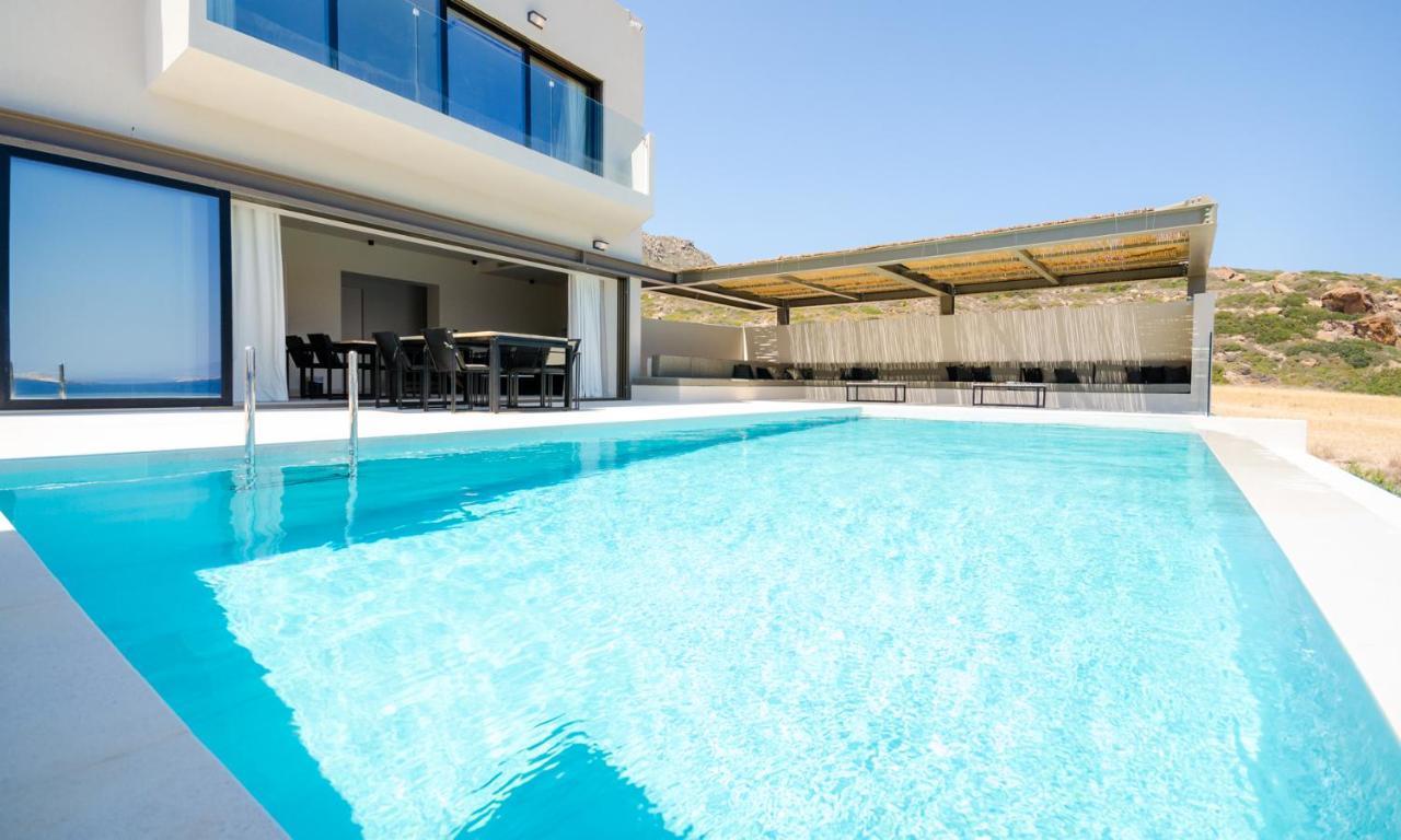 Milos Cove Hotel Komia