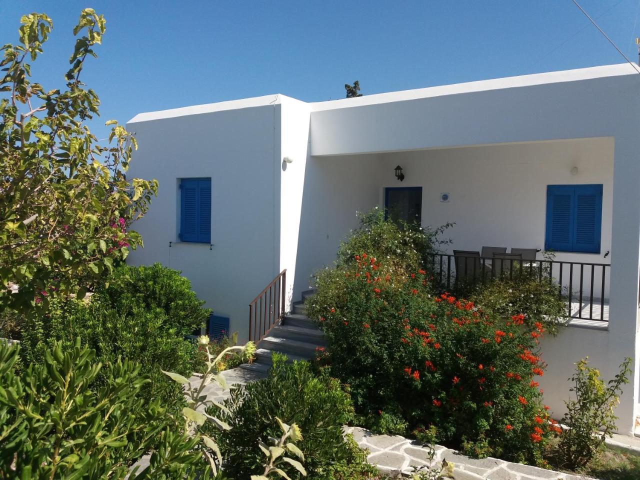 Bizas & Guest house Parikia (Paros)