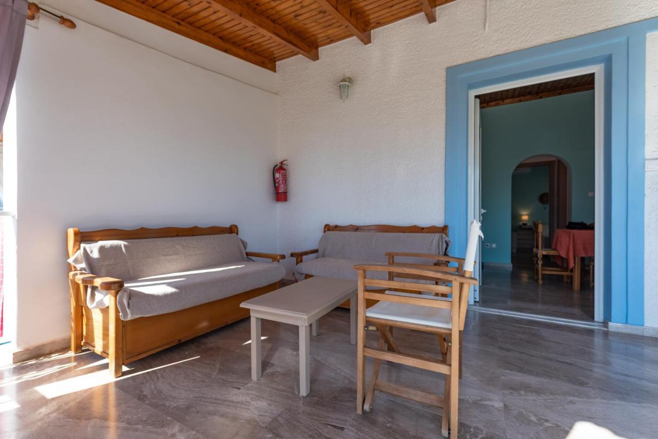 Apartment Tasos Koutsoubos *