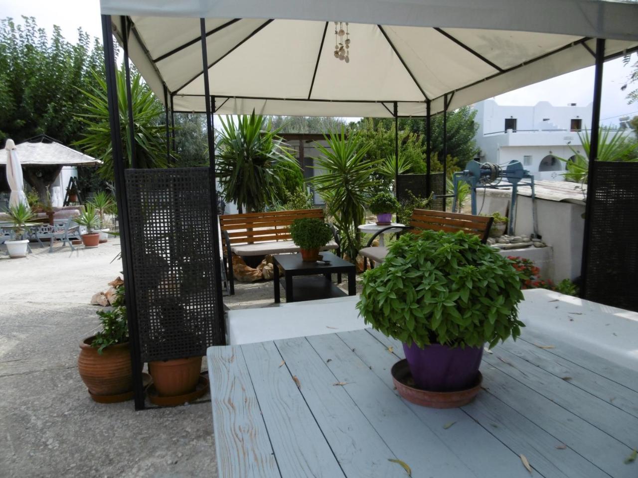 Skyros Panorama Studios Guest house