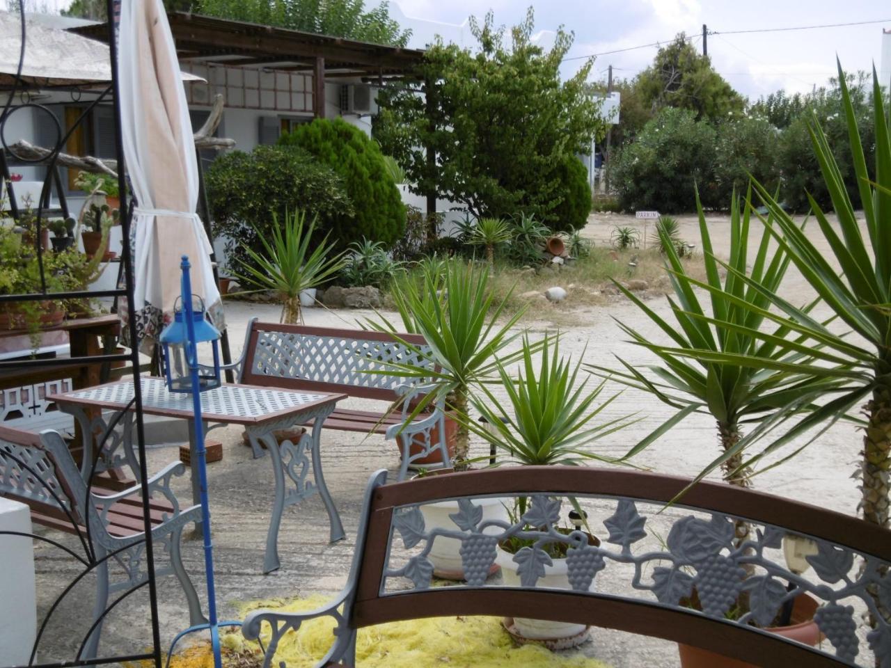 Skyros Panorama Studios Guest house