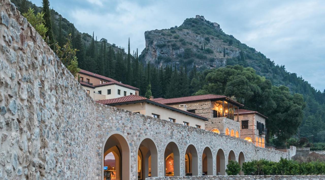 Euphoria Retreat - A Holistic Wellbeing Destination 5* Mystras