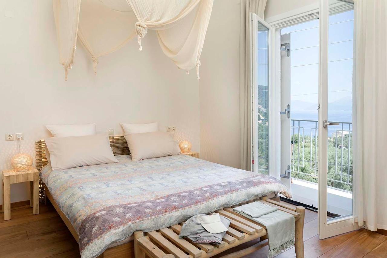 Ionian Breeze *