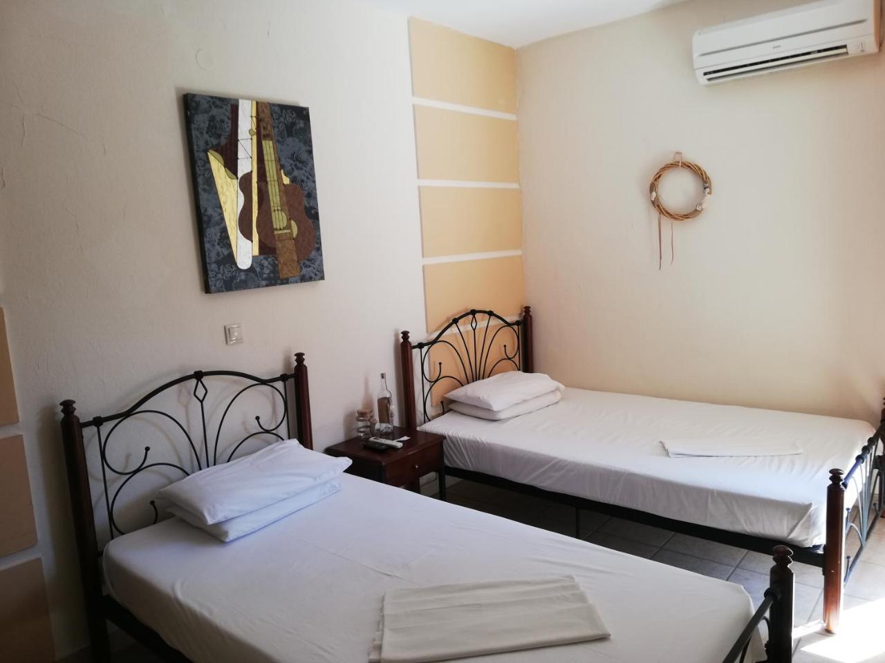 Sea Side Economou Aparthotel