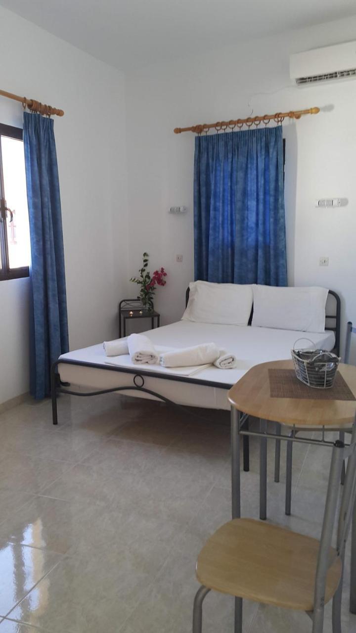 Center Lindos (Rhodes)