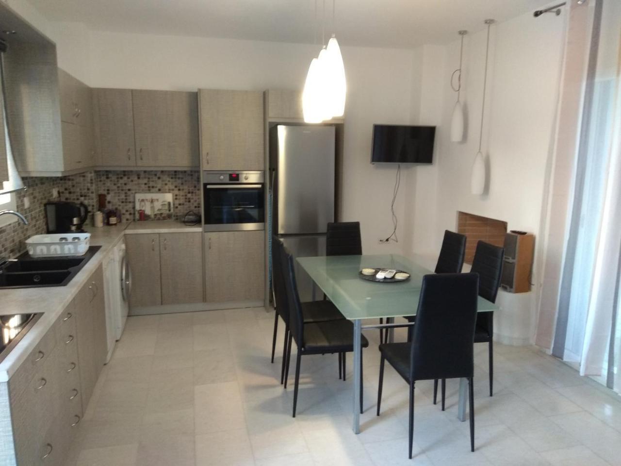 Depis Sea Side Private Holiday home