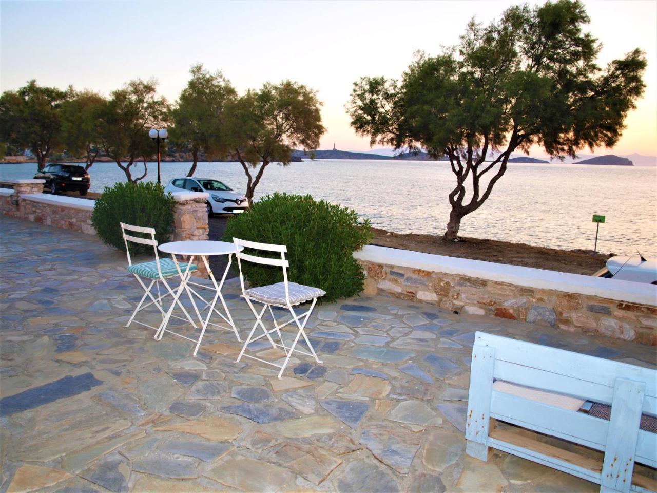 Anemelia * Vari (Syros)