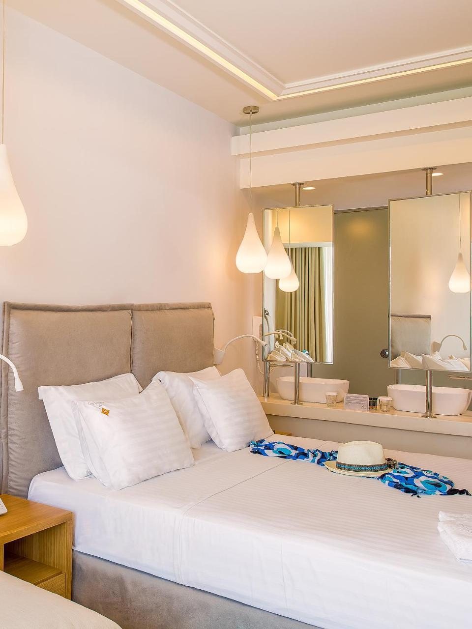 Samian Mare Hotel, & 4* Karlovassi