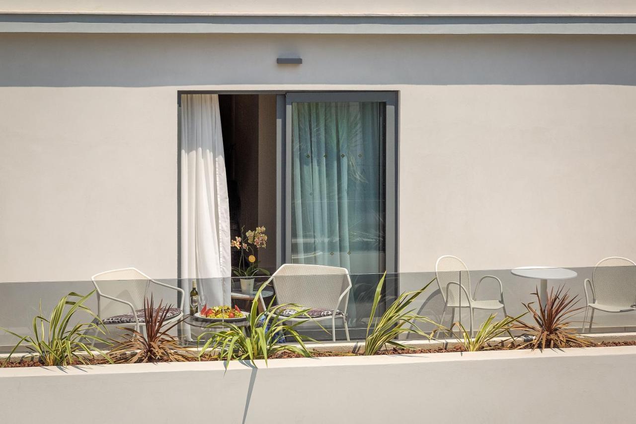 Samian Mare Hotel, & 4* Karlovassi