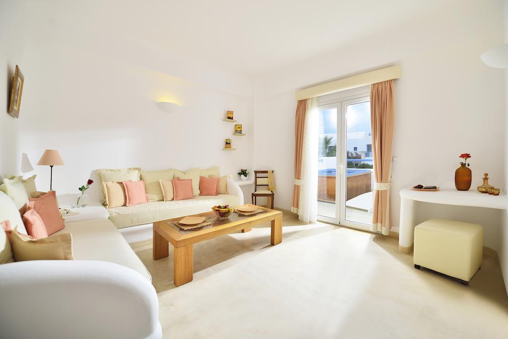 Hotel Tamarix Del Mar Kamari (Santorini)