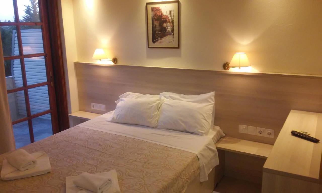 Alexandros Aparthotel Kalamaki (Chania)