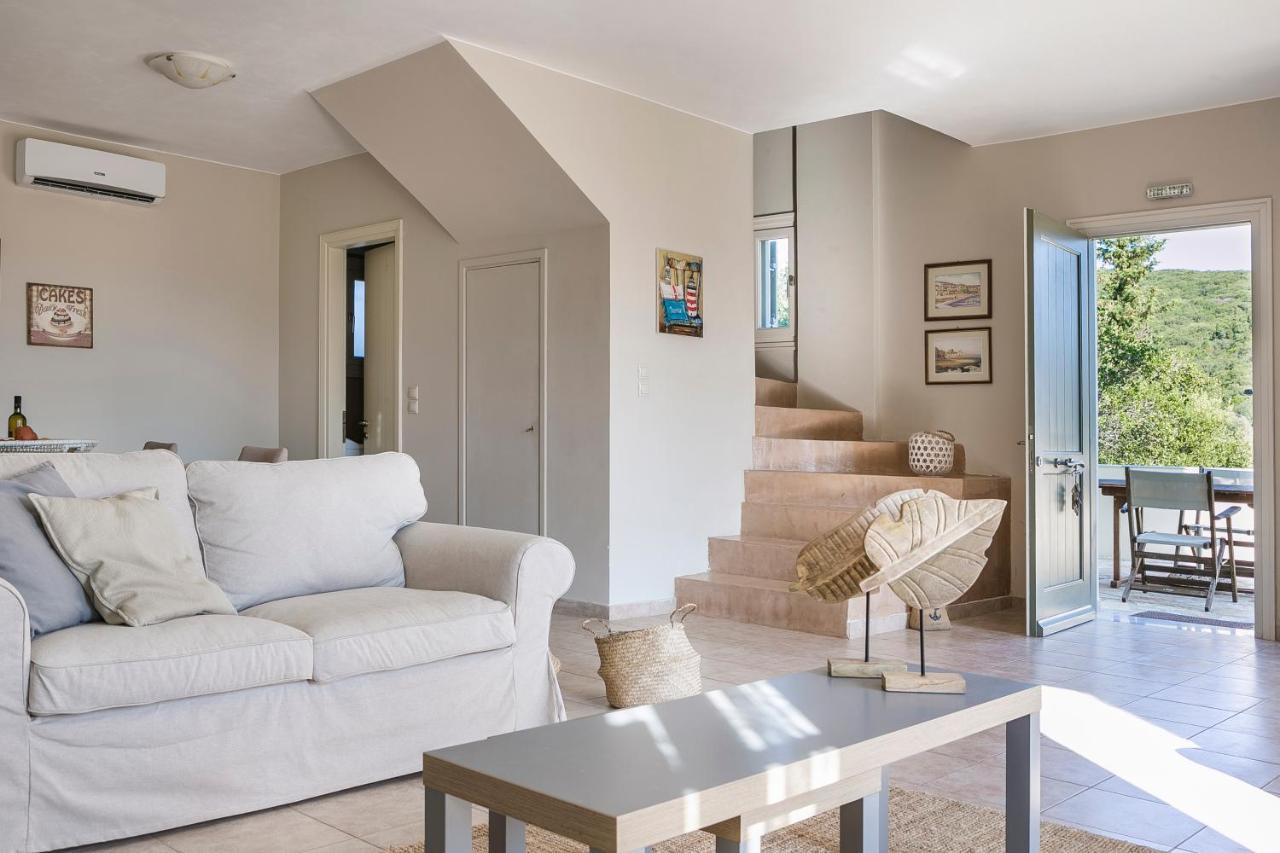 Isalos Holiday home *