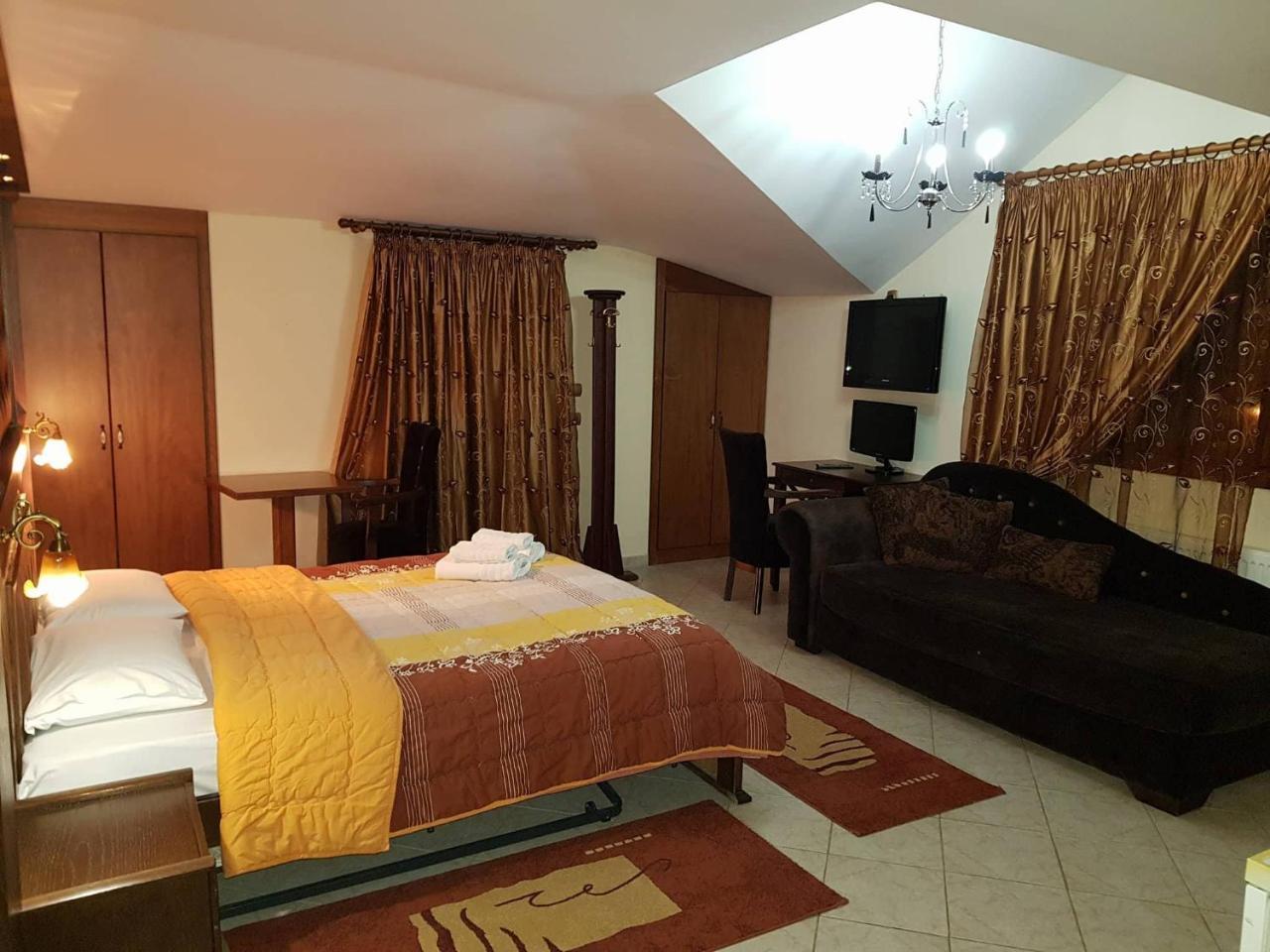 Hotel παραδοσιακο Loutraki (Pella)
