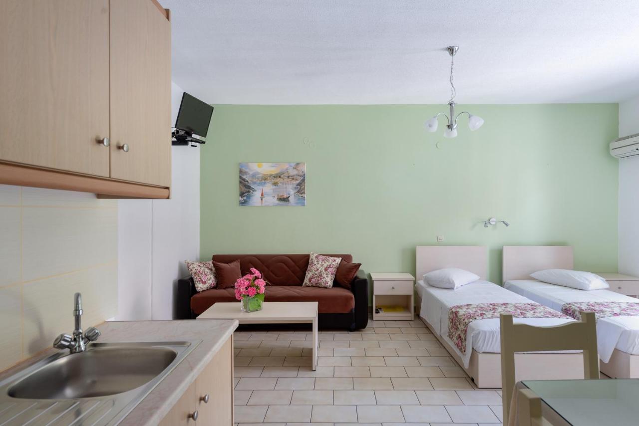 Aparthotel Byron 2*