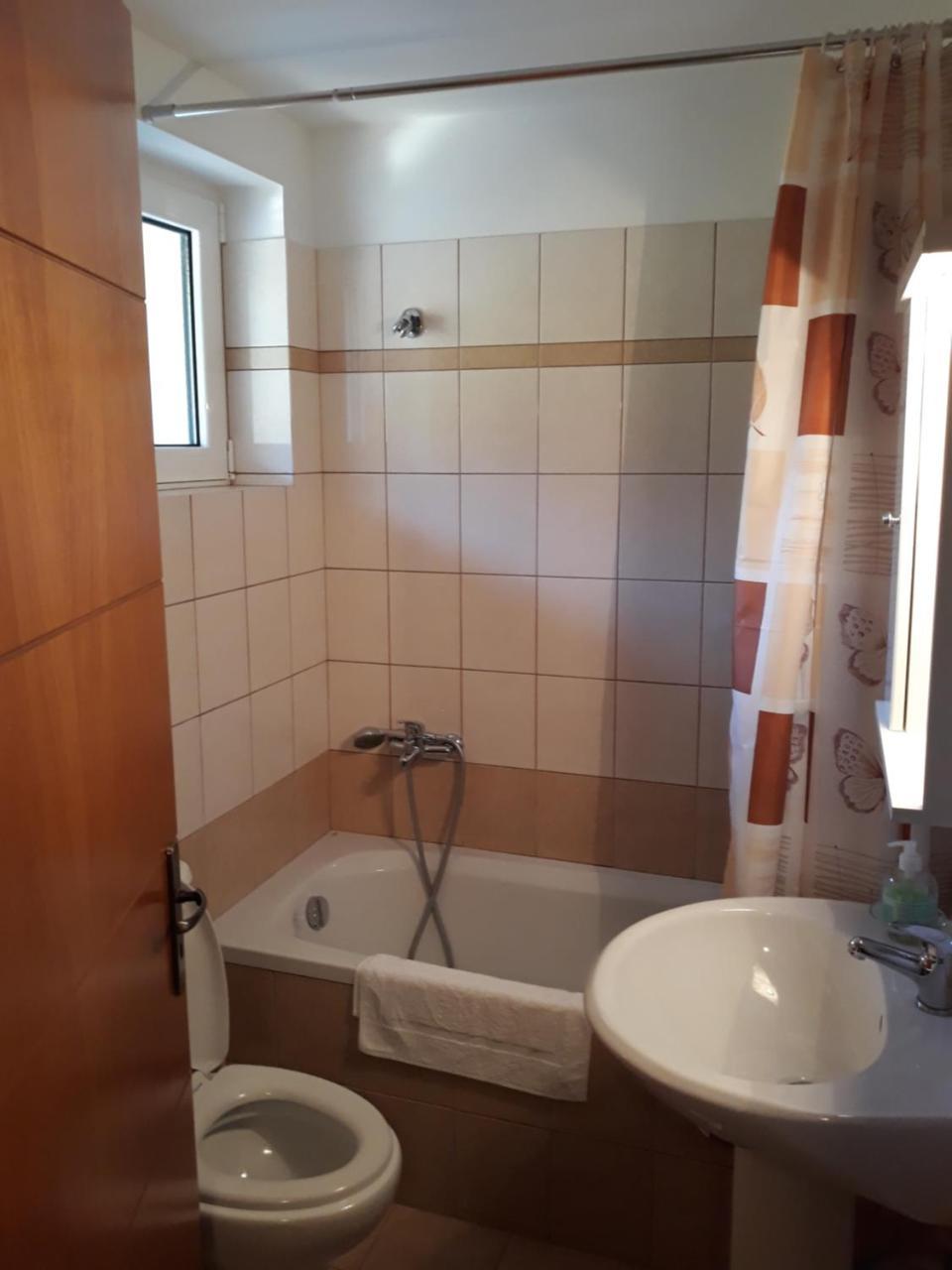 Guest house Ageri