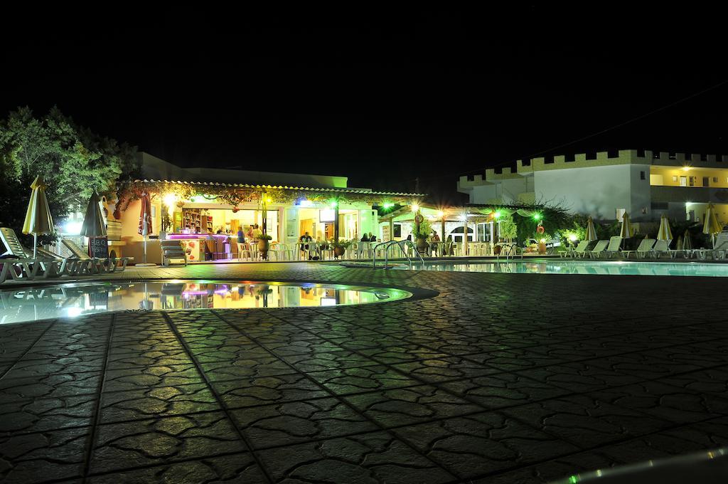 Aparthotel Fili 2*
