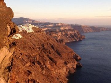 Santorini Cliffs Hotel 2*