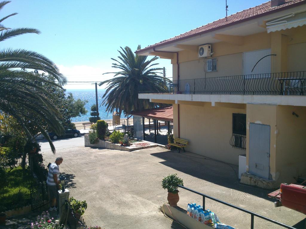 Apartment Gkoloi & *