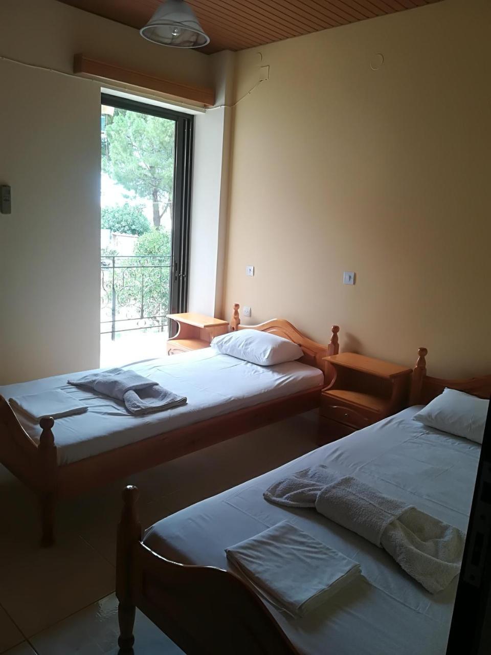 Poulithra Beach Apartment *