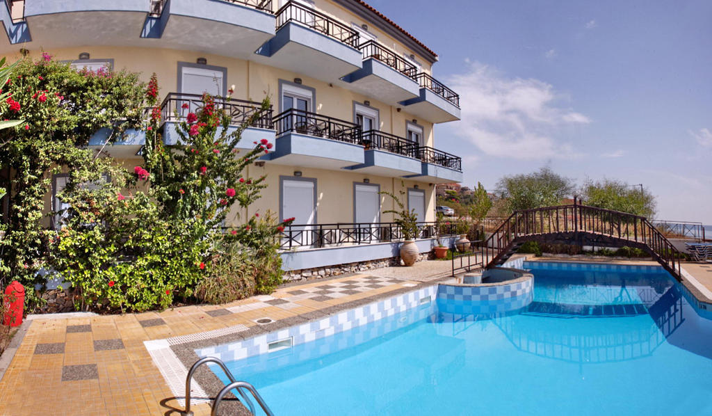 Pebble Aparthotel Plomari