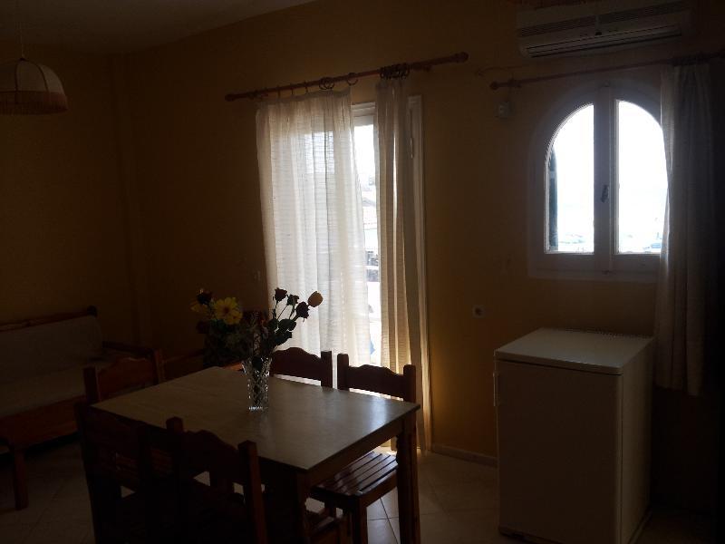 Aparthotel Front Salvanos 2*