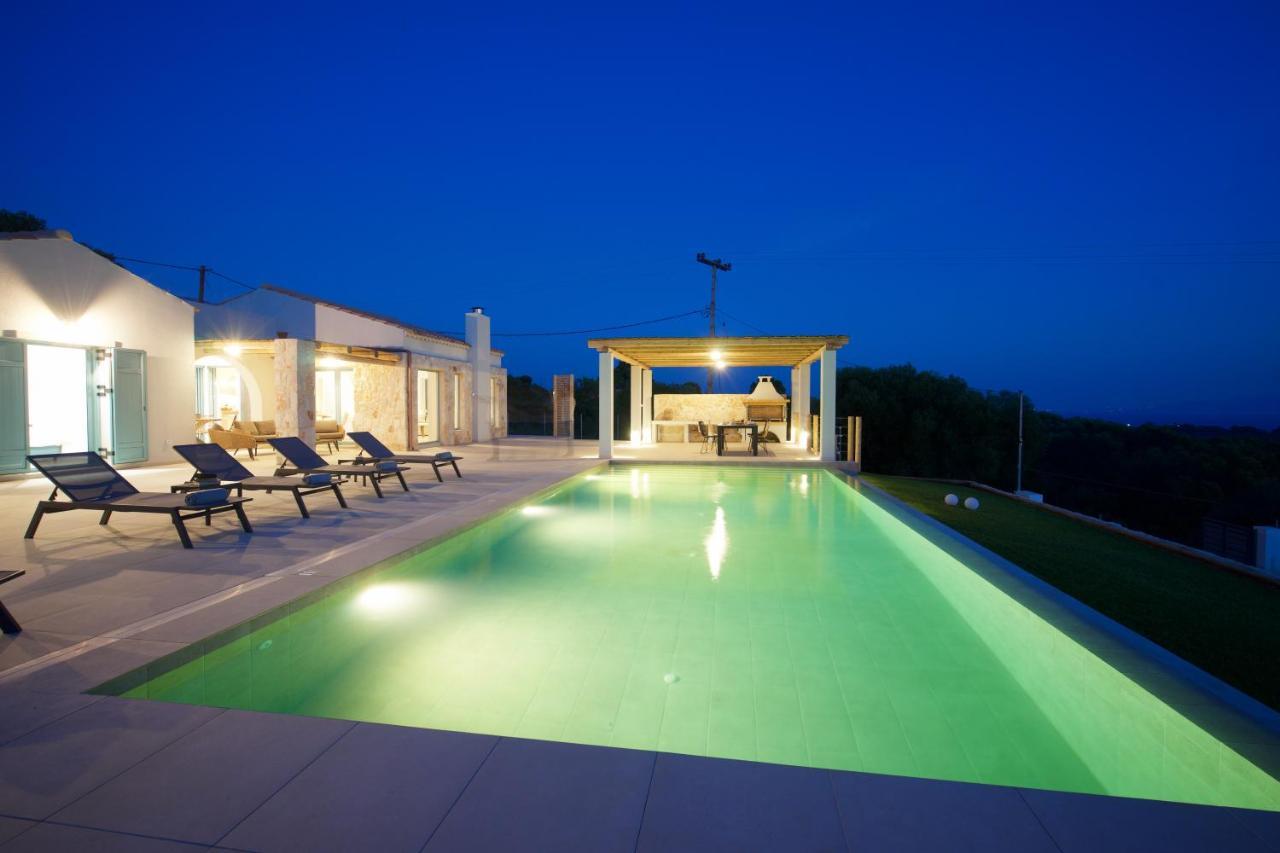 Exclusive Sea View Madelaine