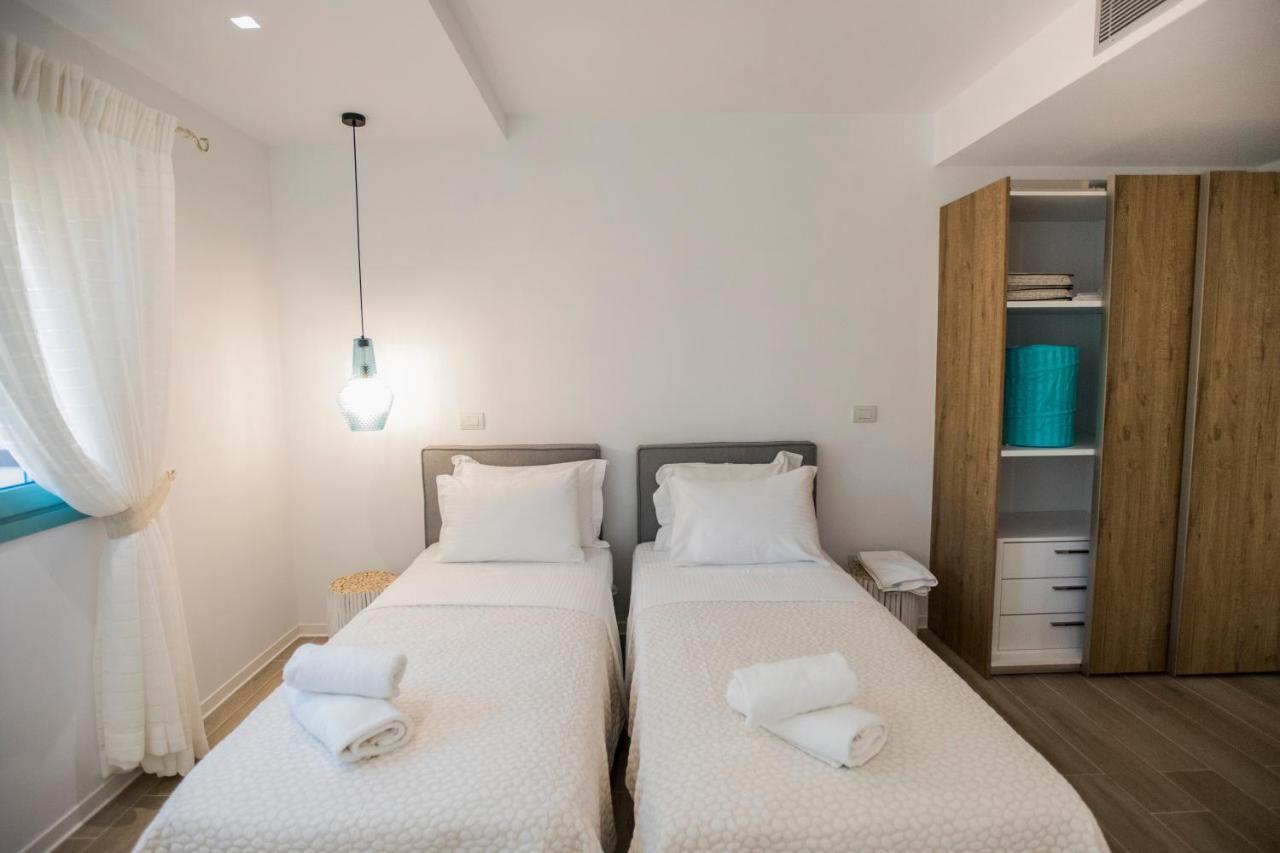 Exclusive Sea View Madelaine *