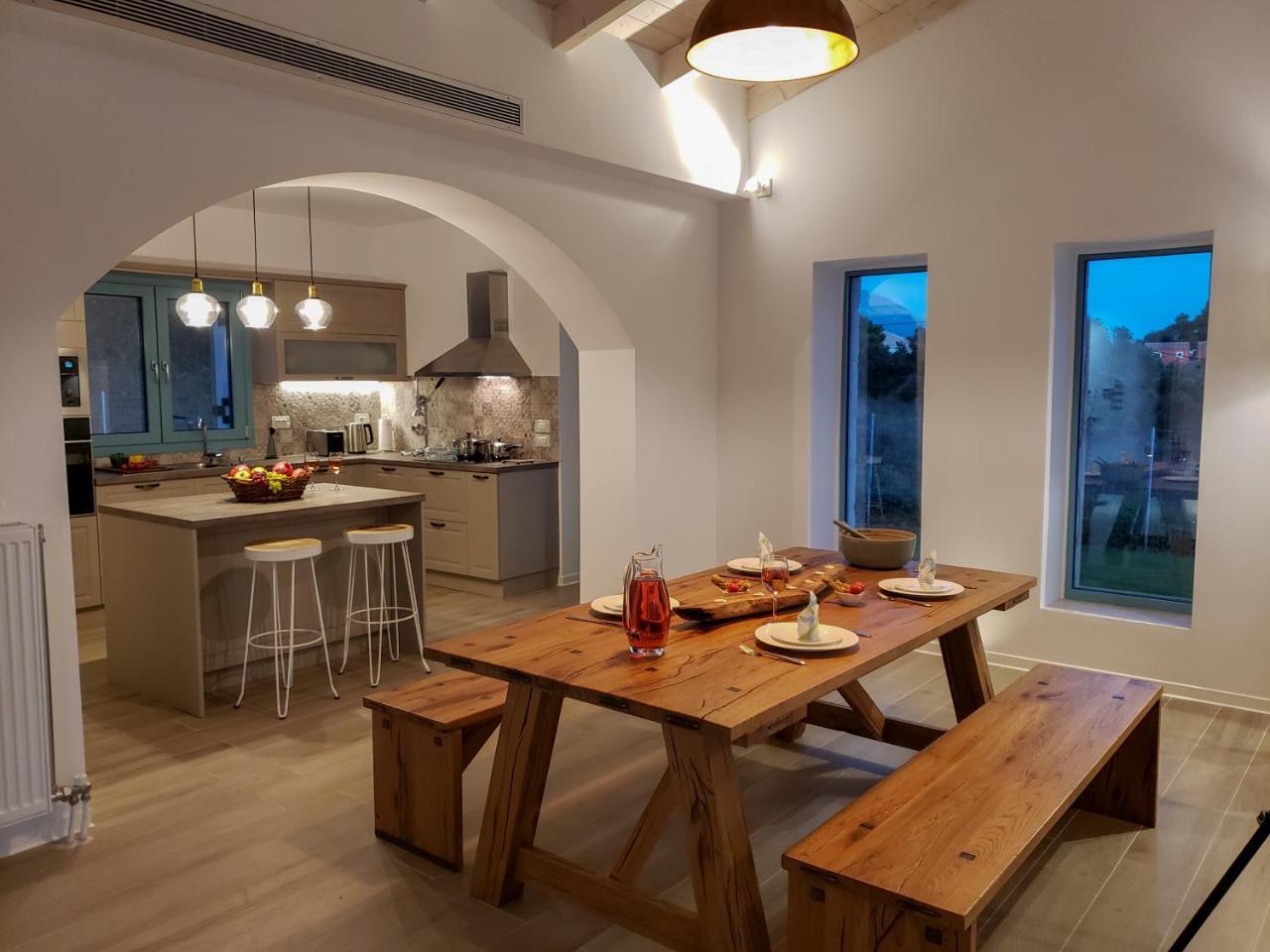 Exclusive Sea View Madelaine