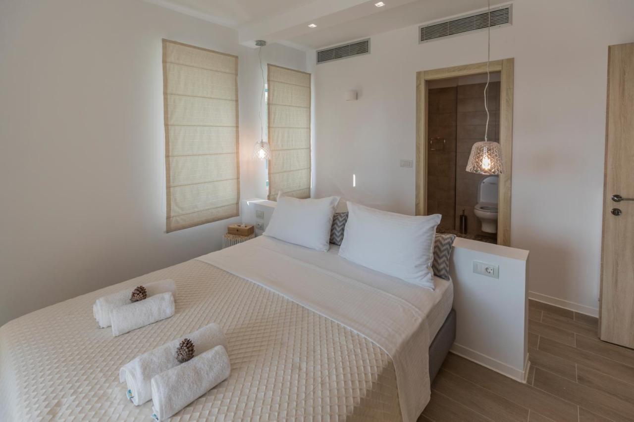 Exclusive Sea View Madelaine Villa *