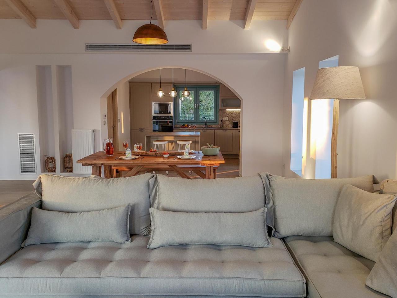 Exclusive Sea View Madelaine