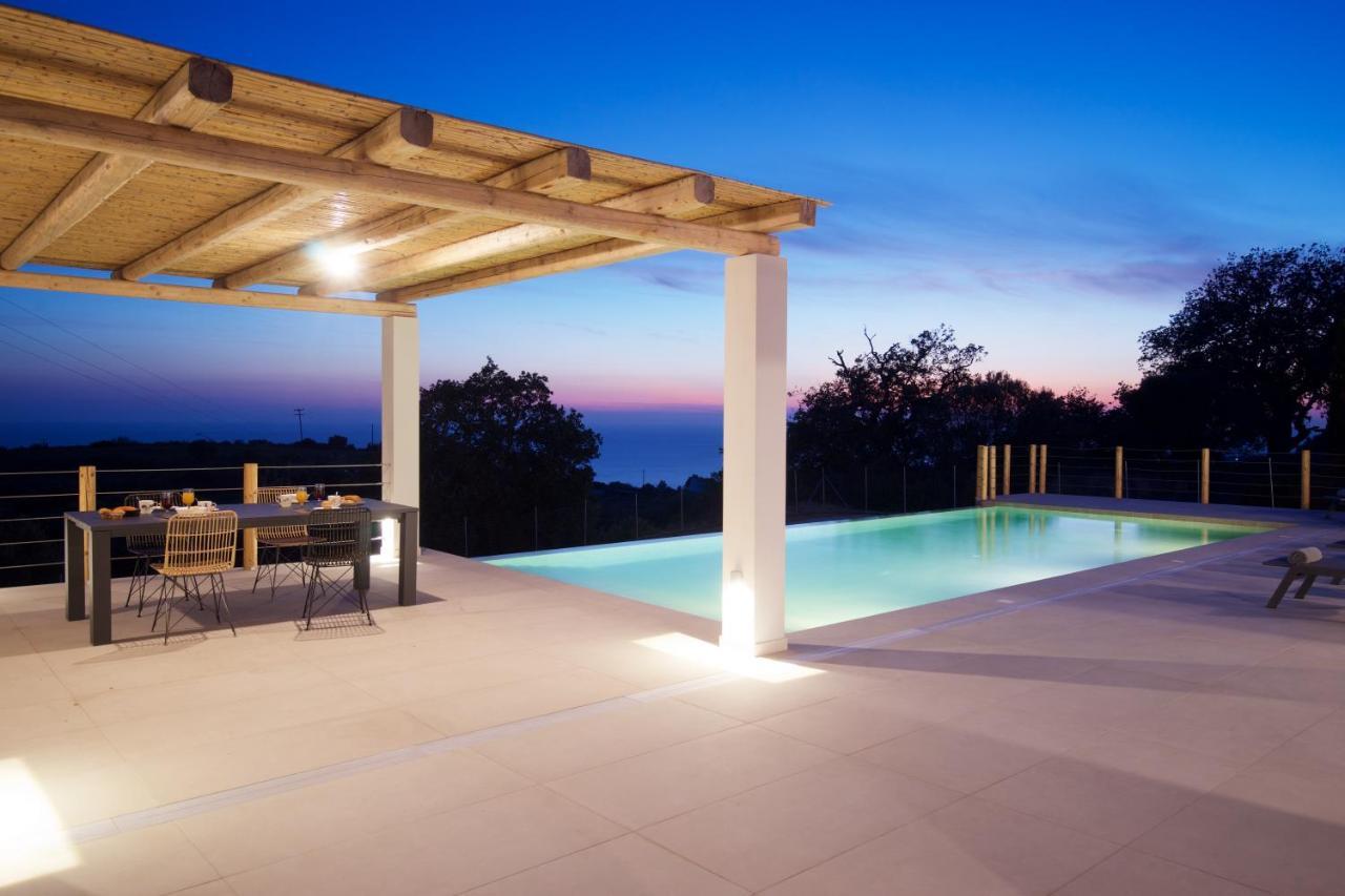 Exclusive Sea View Madelaine *