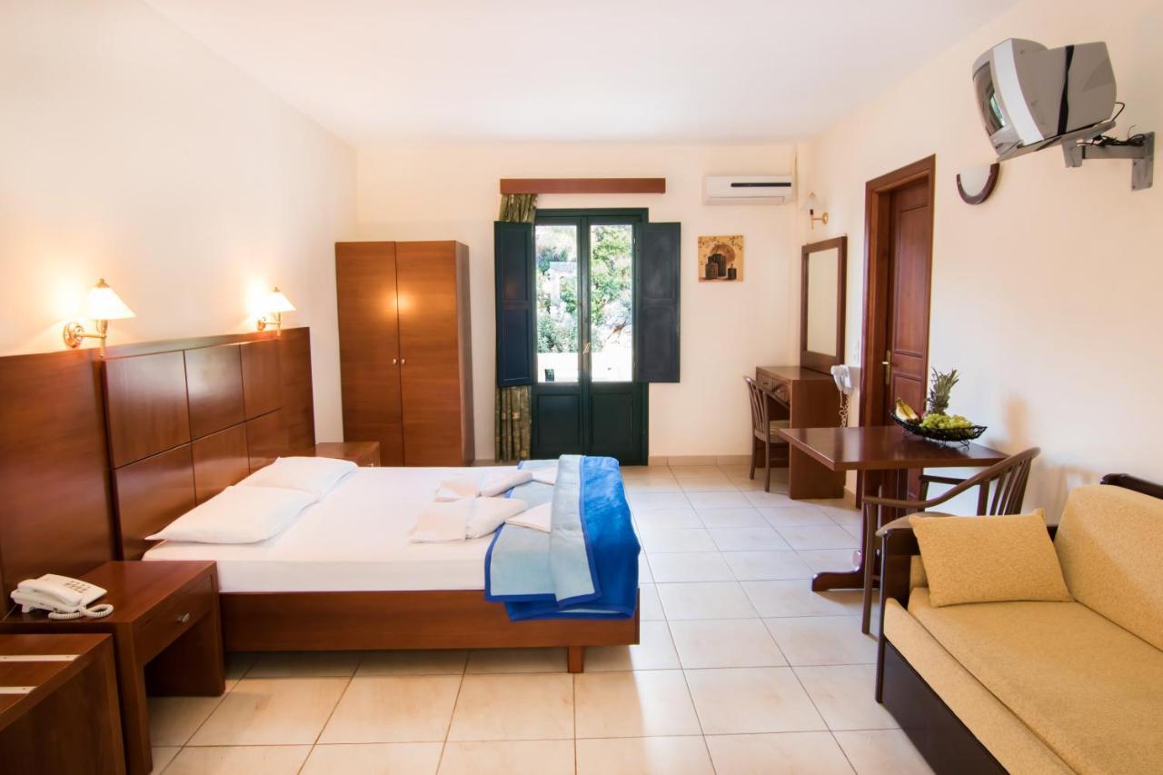 Kyra Panagia Hotel 3* Kyra Panagia