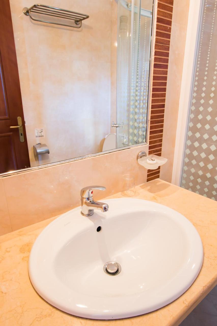 Kyra Panagia Hotel