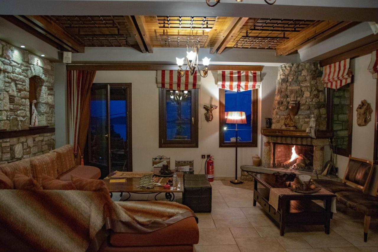 Pandion Luxury Boutique Hotel & Suites With Spa *