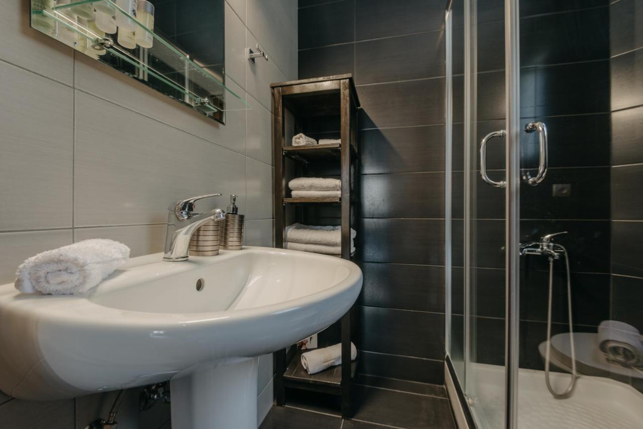 Bay View Apartment