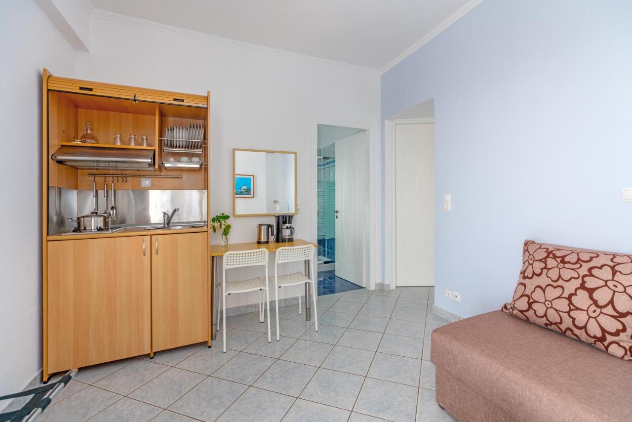 Hotel Mesogeios 2000