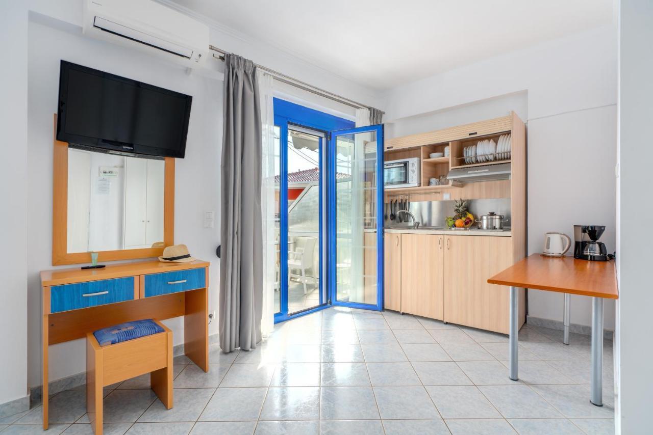 Hotel Mesogeios 2000