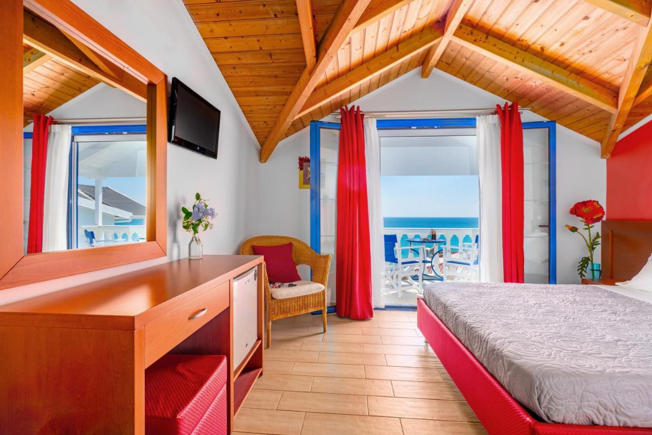 Hotel Mesogeios 2000