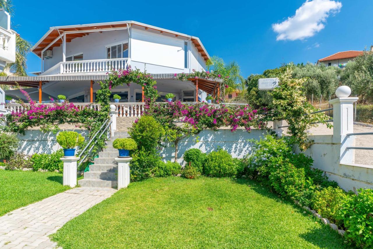 Mesogeios 2000 Hotel 3*